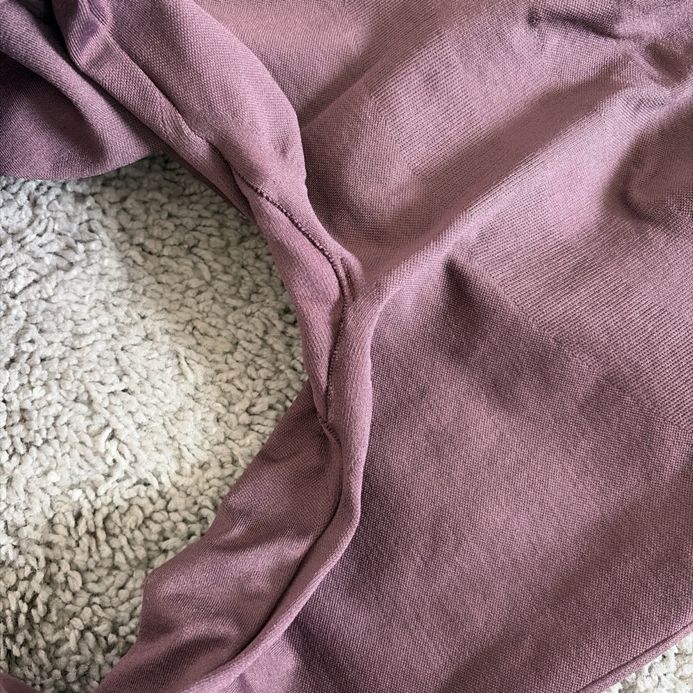 BLANQI Maternity Leggings in Mauve - Picture 4 of 5